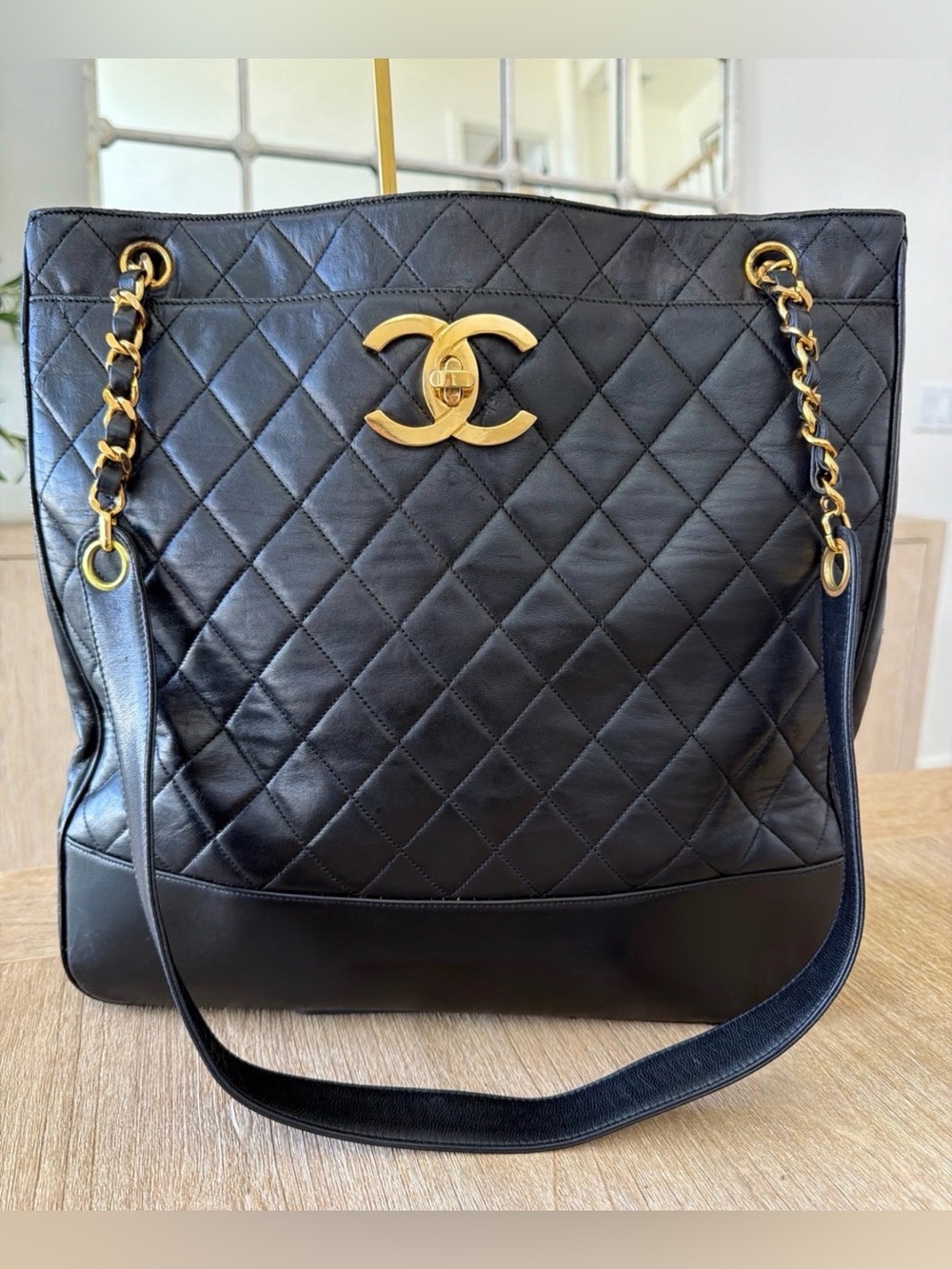CHANEL Black Quilted Lambskin Shoulder chain Bag with Gold CC turn lock Hardware